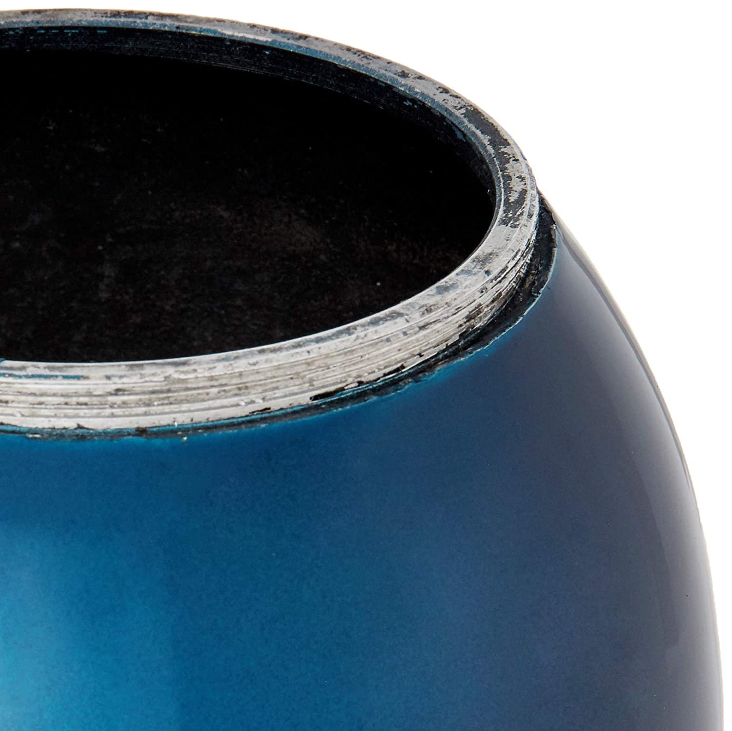 Urns